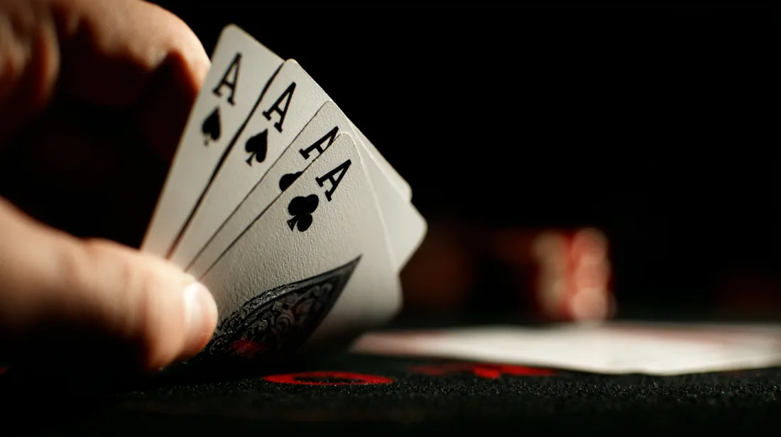 Mãos Iniciais de Poker 2026: Ranking e Categorias